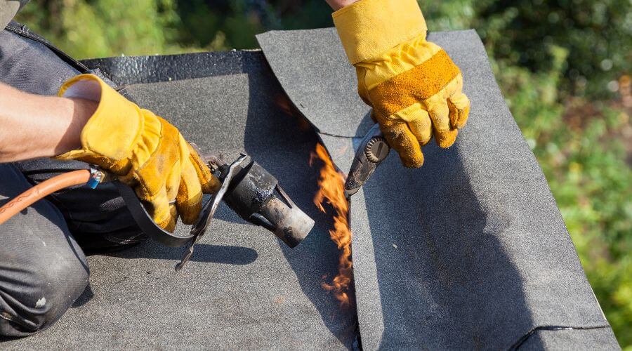 Professional flood damage restoration services in Gheens, LA